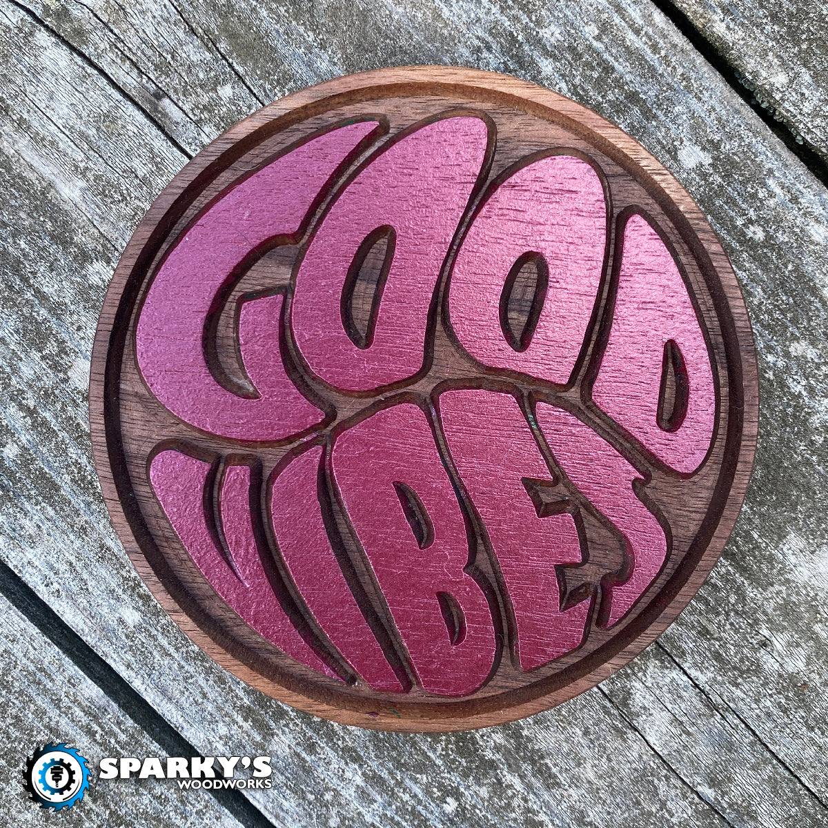 Good Vibes - Round Small - Walnut - Painted