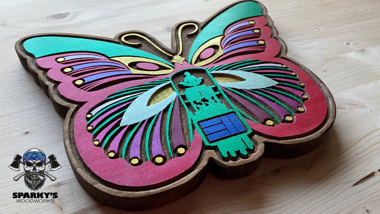 LE 311 Christmas Edition Transistor Butterfly Wood Decor